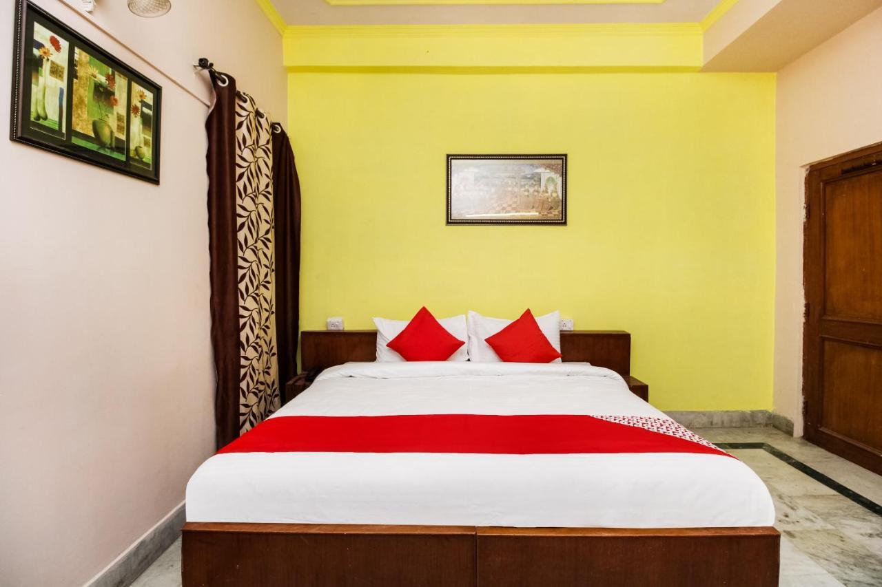 Oyo Hotel Apoorva Deluxe Jaipur Exterior photo