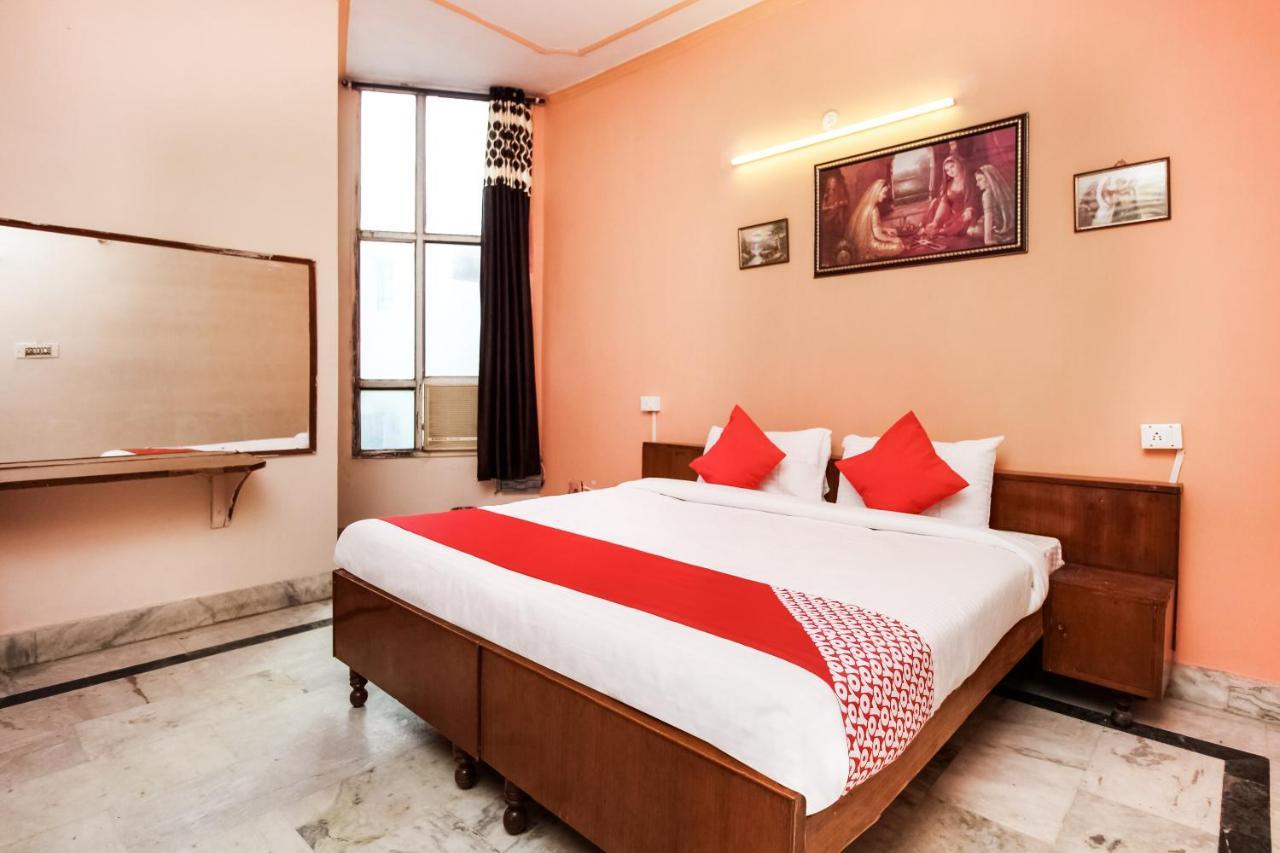 Oyo Hotel Apoorva Deluxe Jaipur Exterior photo